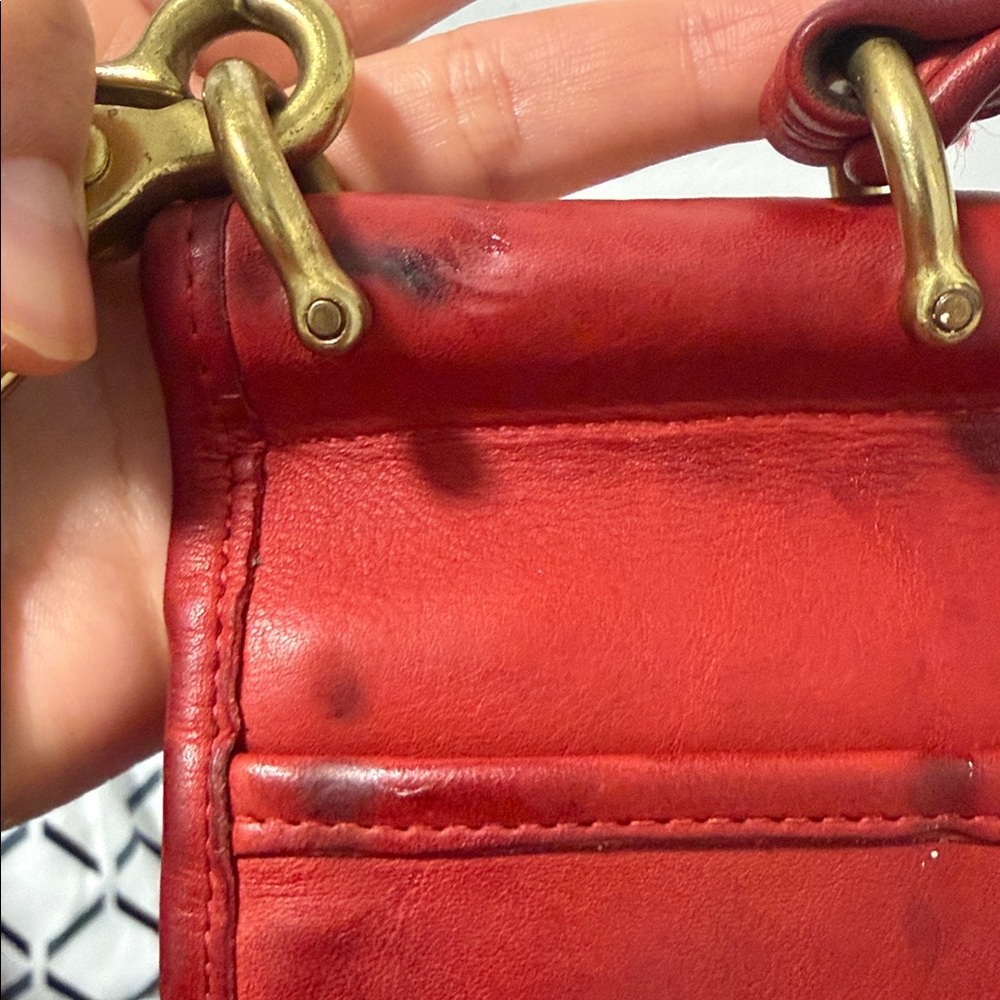 Vintage Coach Willis In Red! - Picture 7 of 11